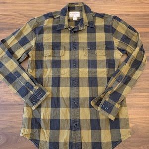 Men’s Filson Plaid Button Up Small